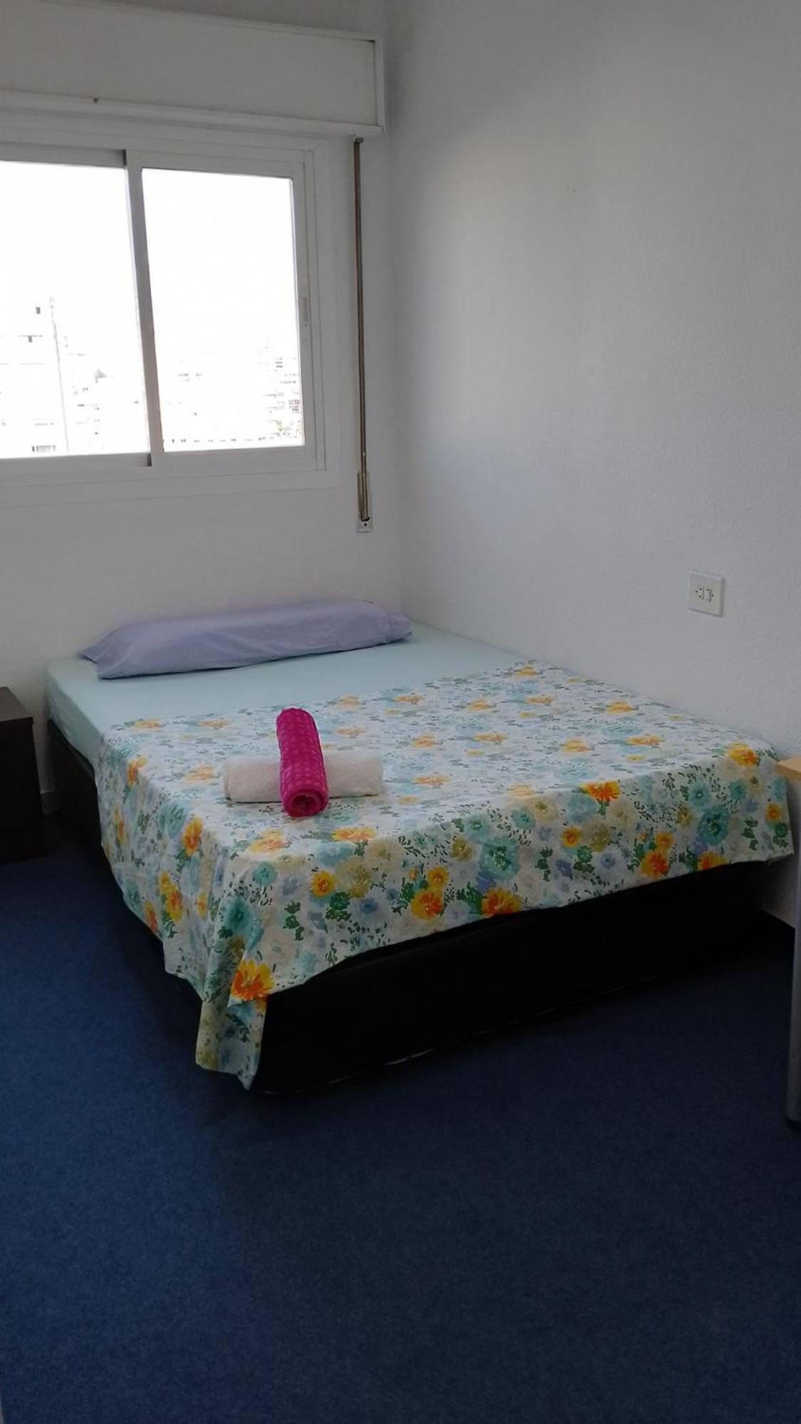 Habitacion Privada Centro Malaga Cerca Tren Maria Zambrano Y Playa Muy Buena Conexion Wifi Екстер'єр фото