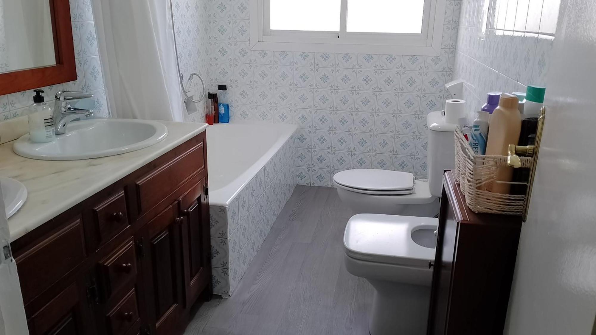 Habitacion Privada Centro Malaga Cerca Tren Maria Zambrano Y Playa Muy Buena Conexion Wifi Екстер'єр фото